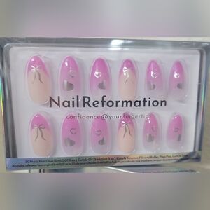 🆕️ Valentine's Bows & Hearts Nail Reformation Press On Nails